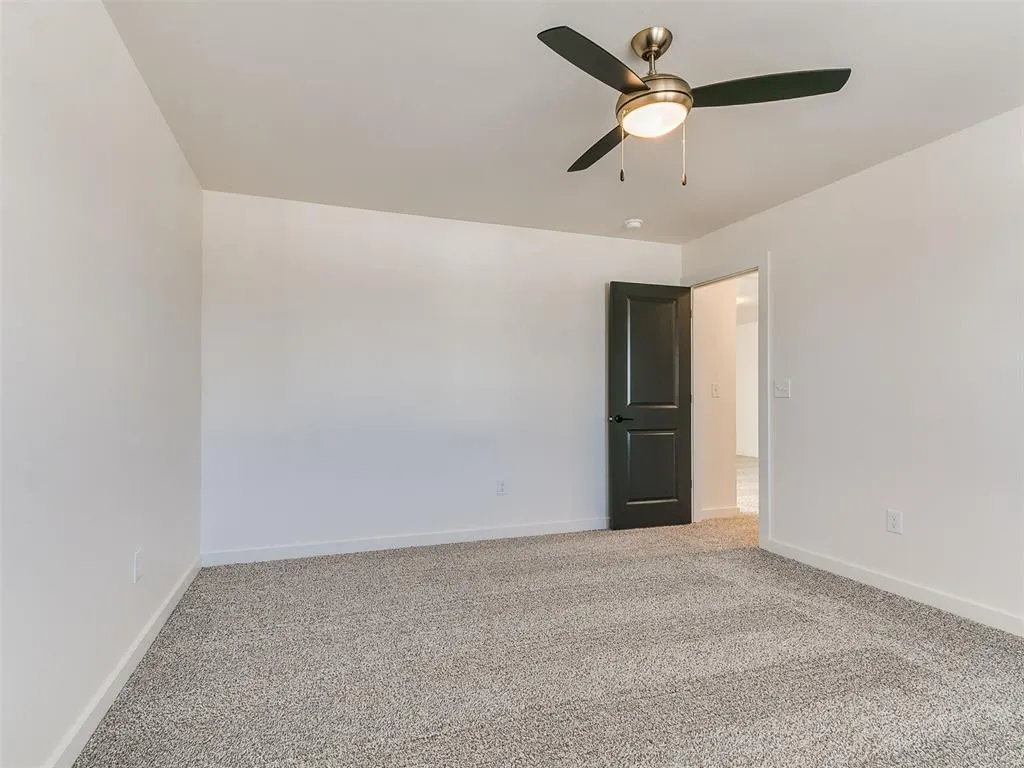 Photo 37 — 7701 Three Woods Lane, Yukon, OK 73099