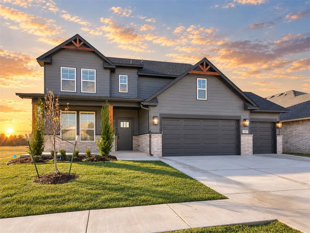Front exterior — 7701 Three Woods Lane, Yukon, OK 73099