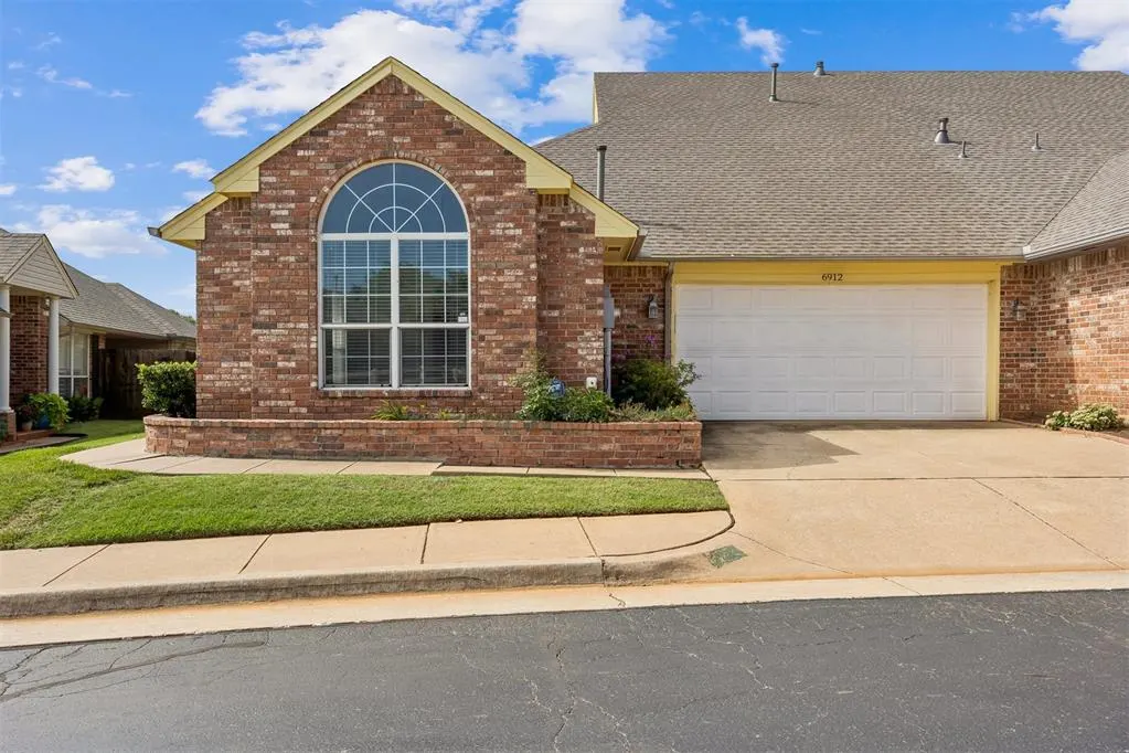 Photo 4 — 6912 NW 133rd Terrace, Oklahoma City, OK 73142