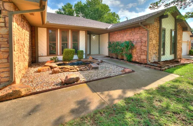 Photo 3 — 7413 NW 103rd Street, Oklahoma City, OK 73162