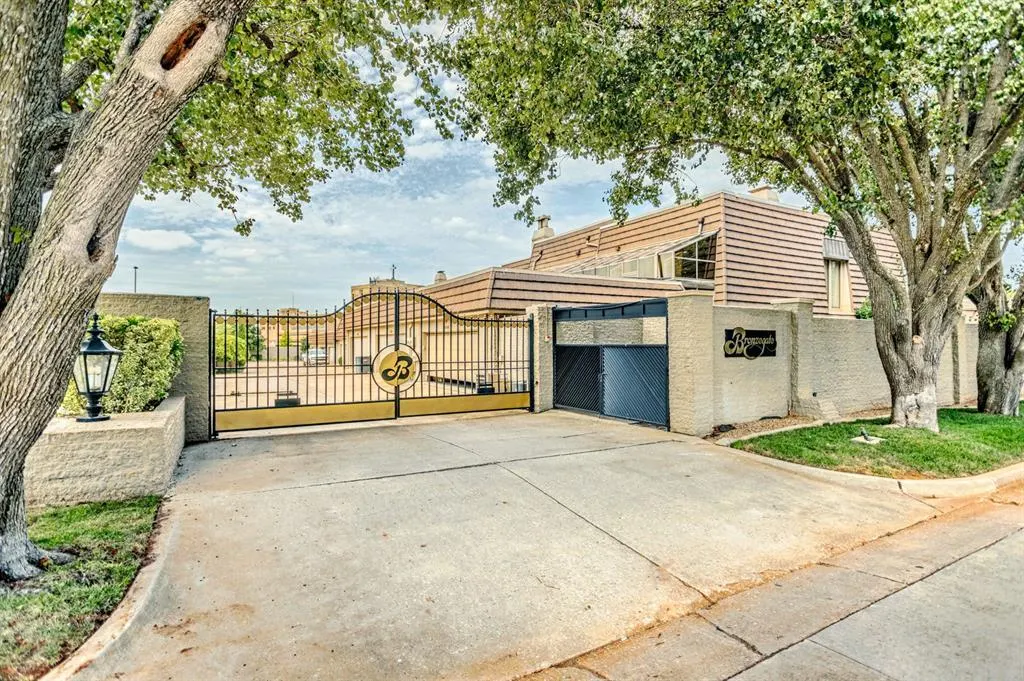 Photo 2 — 4106 Coletta Drive 4, Oklahoma City, OK 73120