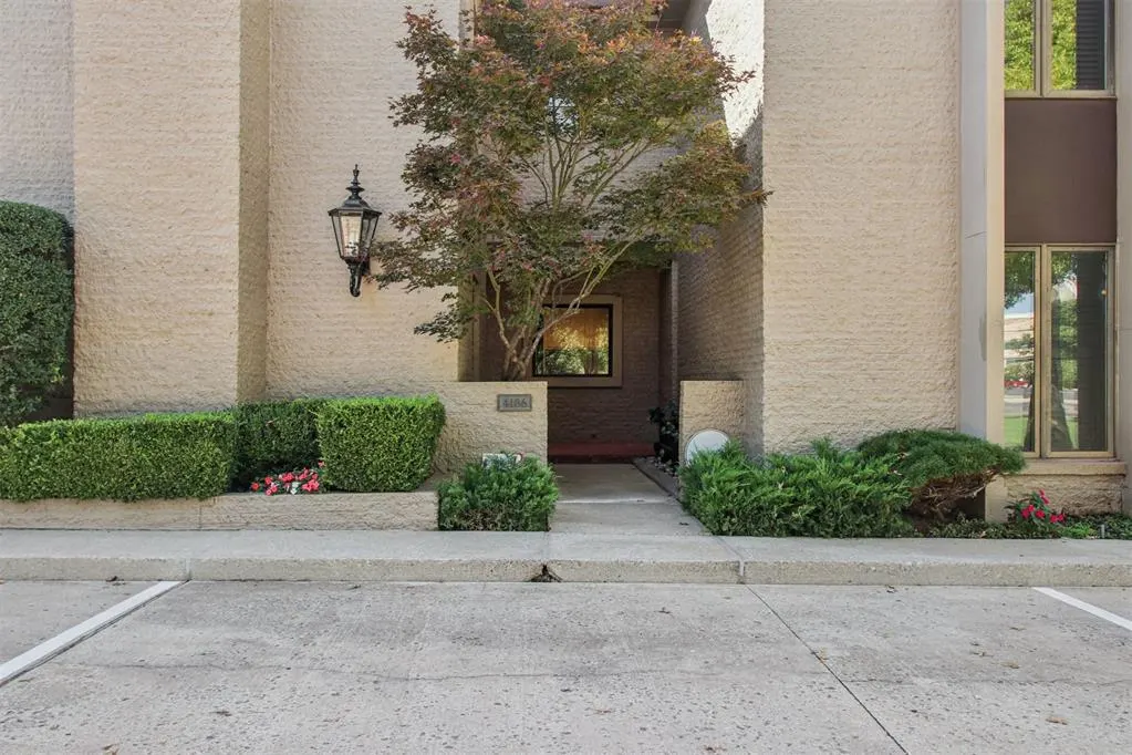 Photo 3 — 4106 Coletta Drive 4, Oklahoma City, OK 73120