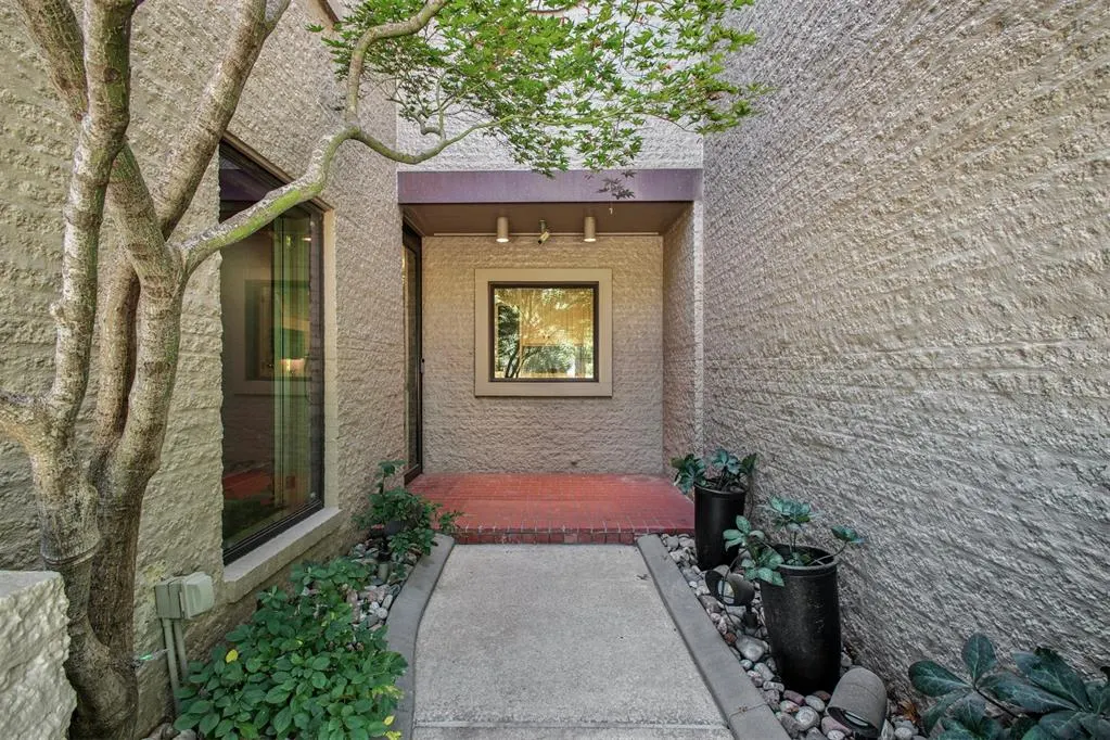 Photo 4 — 4106 Coletta Drive 4, Oklahoma City, OK 73120