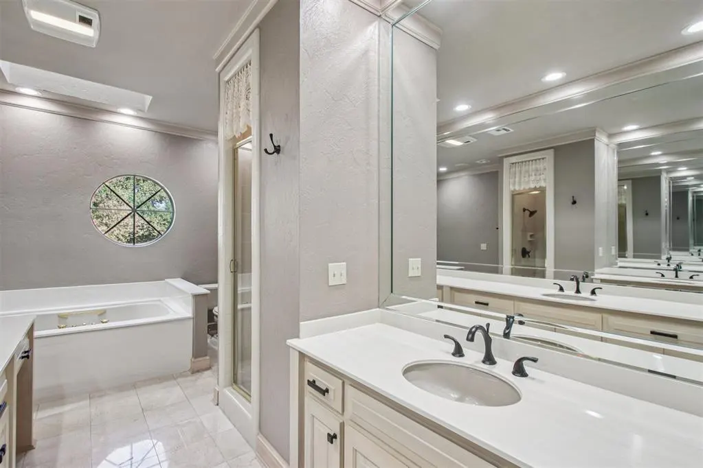 Photo 36 — 4106 Coletta Drive 4, Oklahoma City, OK 73120
