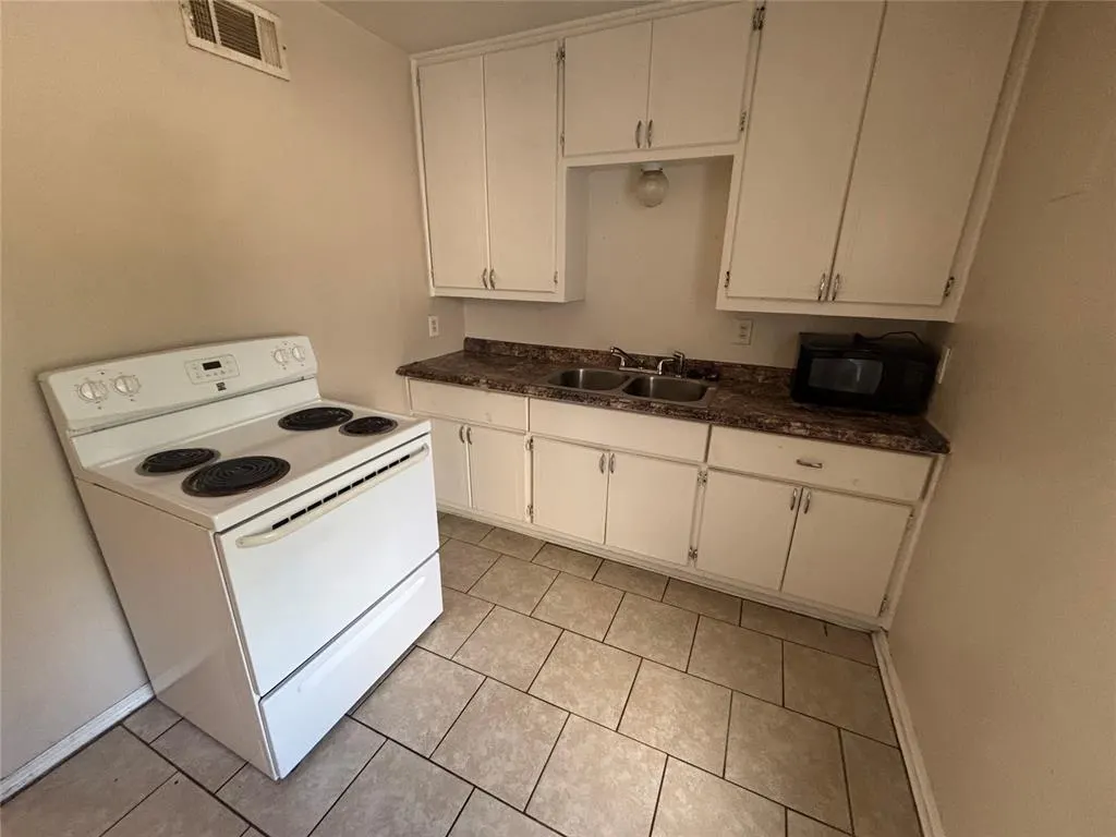 Photo 14 — 1129 N Purdue Avenue, Oklahoma City, OK 73127