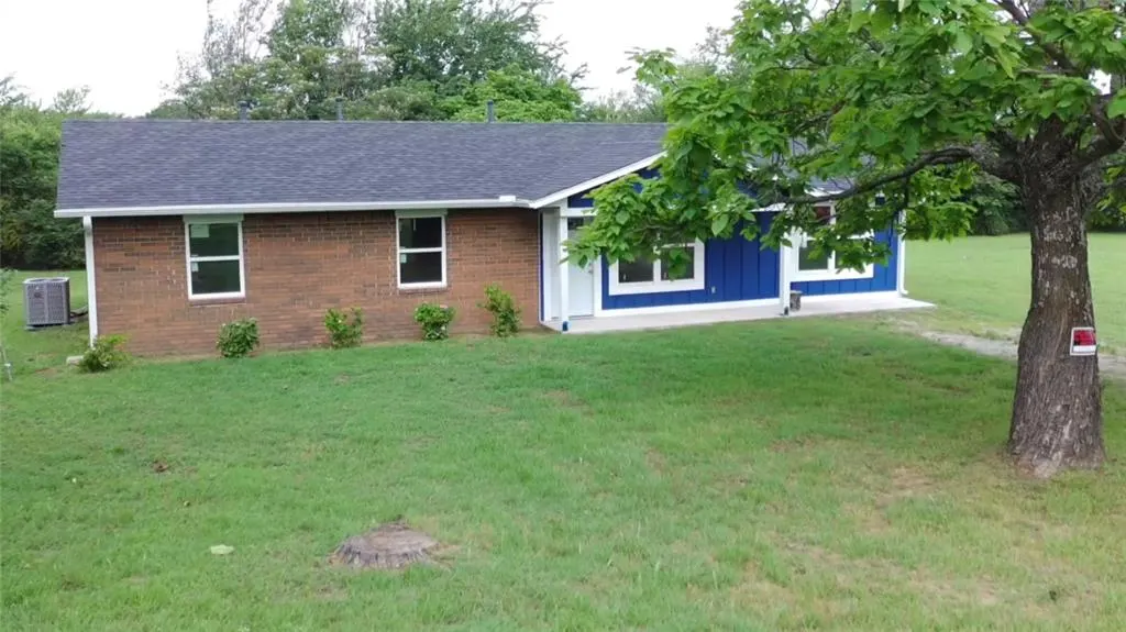 Photo 8 — 108055 N 3730 Road, Okemah, OK 74859