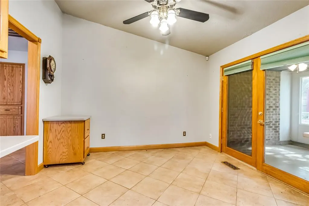 Photo 13 — 1500 Summerton Place, Yukon, OK 73099