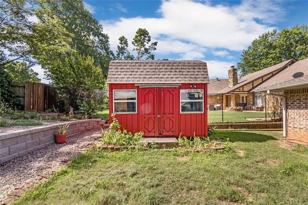 Photo 39 — 1500 Summerton Place, Yukon, OK 73099