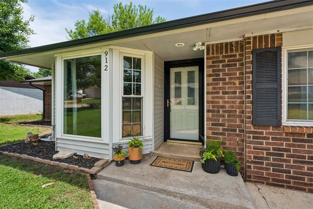 Photo 6 — 912 Mockingbird Lane, Purcell, OK 73080