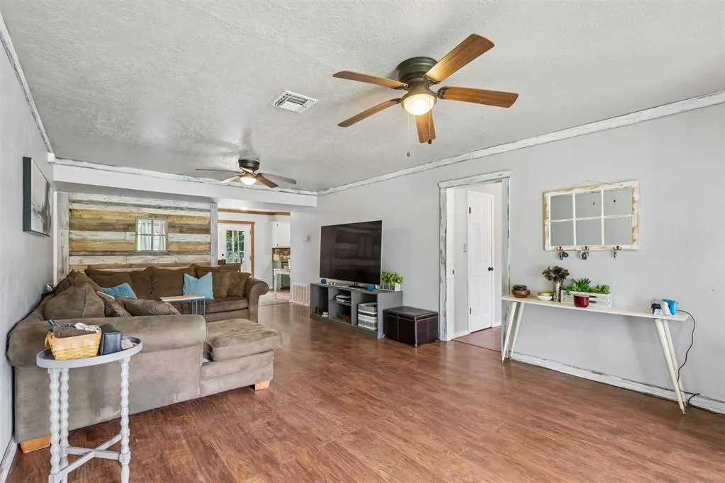 Photo 9 — 912 Mockingbird Lane, Purcell, OK 73080