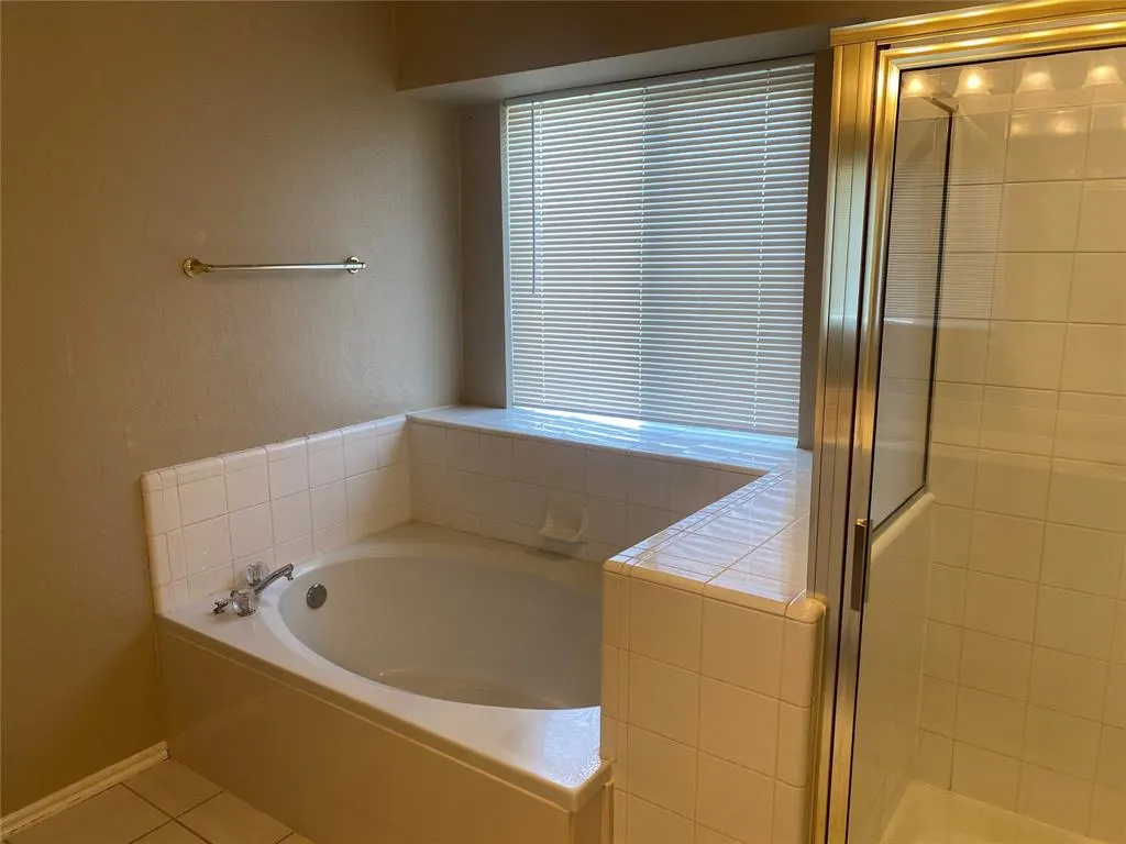 Photo 9 — 1026 Dustin Drive, Edmond, OK 73003