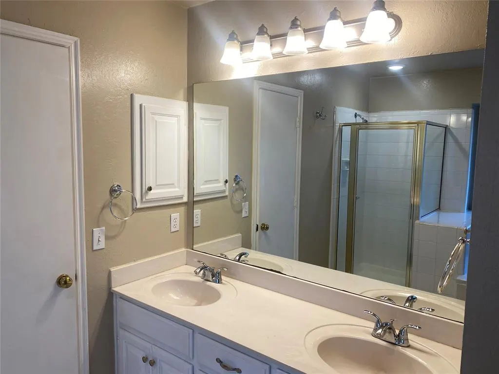 Photo 10 — 1026 Dustin Drive, Edmond, OK 73003