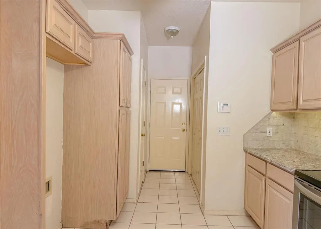 Photo 9 — 1928 NW 157th Street, Edmond, OK 73013