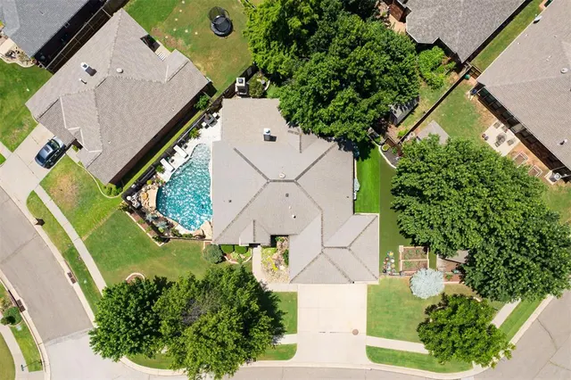 Front exterior — 3117 Brighton Place, Yukon, OK 73099