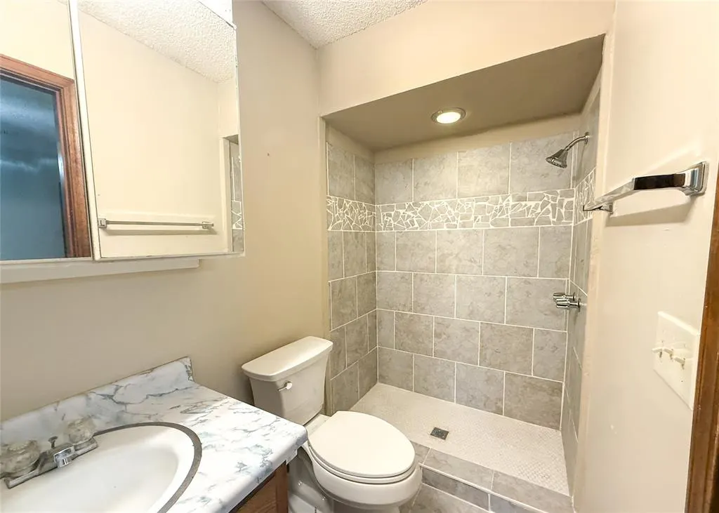 Photo 11 — 101 Sahoma Terrace, Edmond, OK 73013