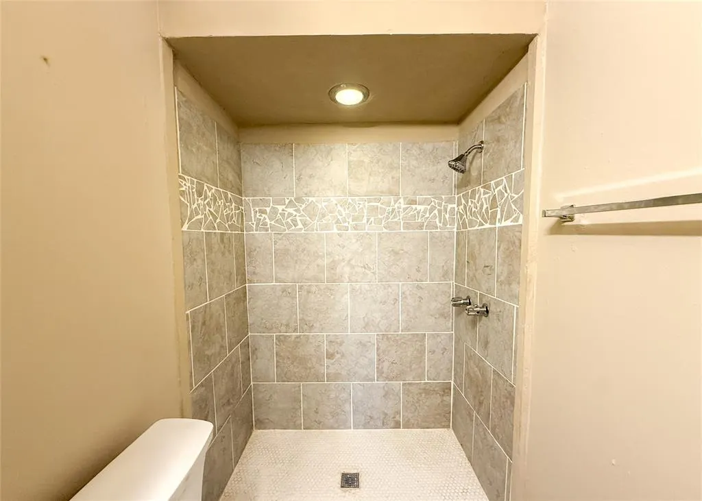 Photo 12 — 101 Sahoma Terrace, Edmond, OK 73013