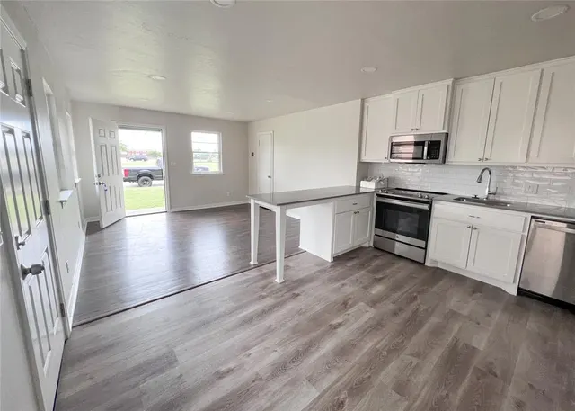 Photo 4 — 221 NE 26th Street B, Oklahoma City, OK 73105