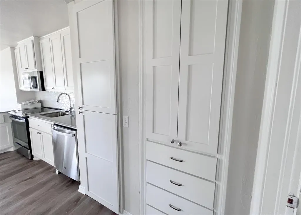Photo 8 — 221 NE 26th Street B, Oklahoma City, OK 73105