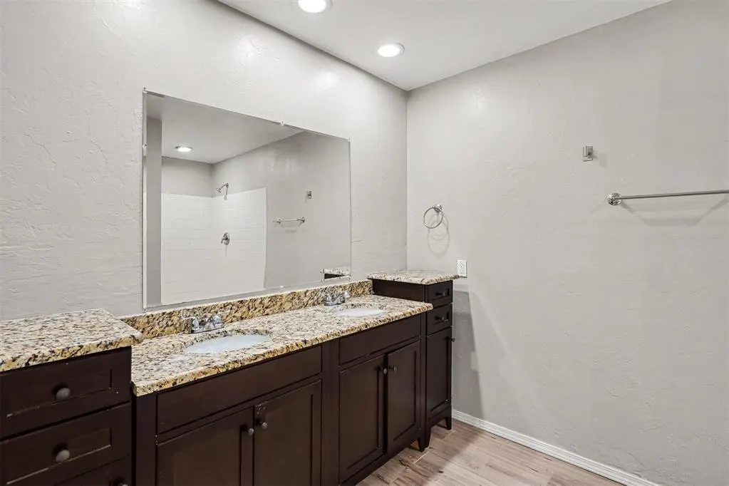 Photo 9 — 16721 Sumac Drive, Edmond, OK 73012