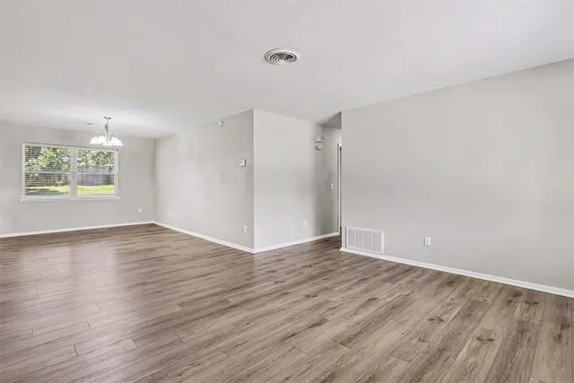 Photo 3 — 3320 Meadowbrook Drive, Oklahoma City, OK 73110