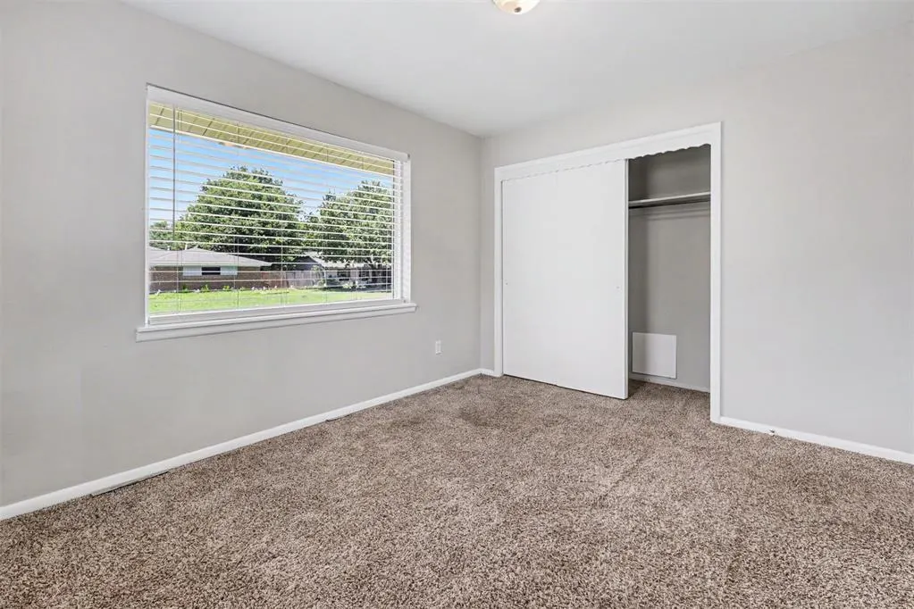 Photo 10 — 3320 Meadowbrook Drive, Oklahoma City, OK 73110