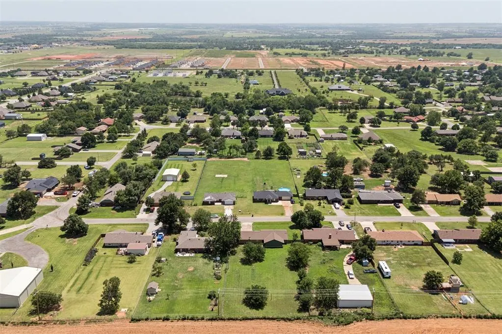 Photo 49 — 2127 NE Van Buren Avenue, Piedmont, OK 73078