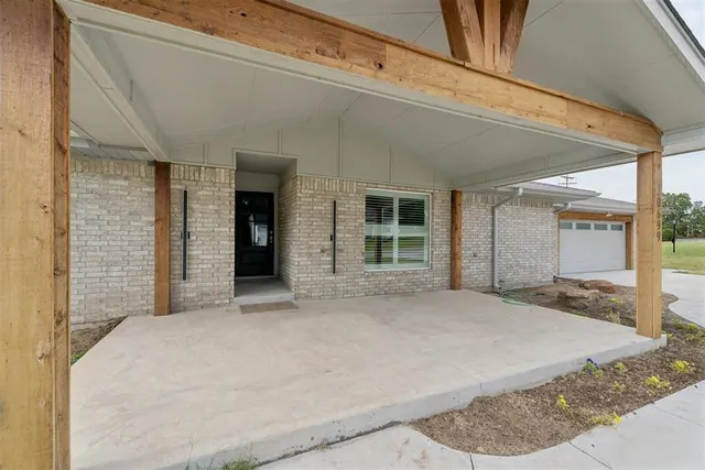 Photo 5 — 20699 Hensel Street, Harrah, OK 73045