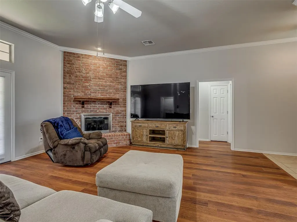 Photo 10 — 700 Taber Lane, Edmond, OK 73003