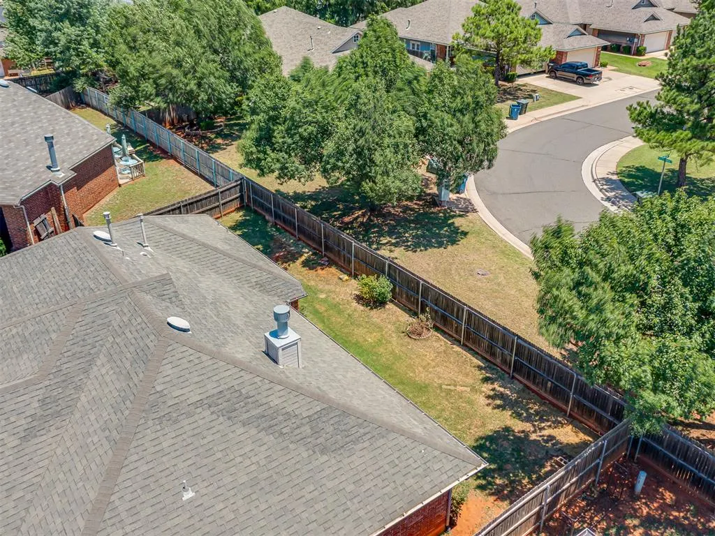Photo 49 — 700 Taber Lane, Edmond, OK 73003