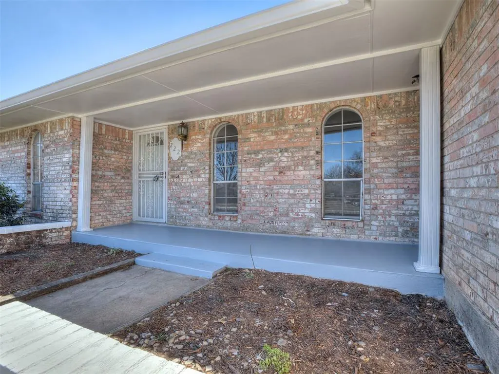 Photo 6 — 222 Shadybrook Place, Midwest City, OK 73110