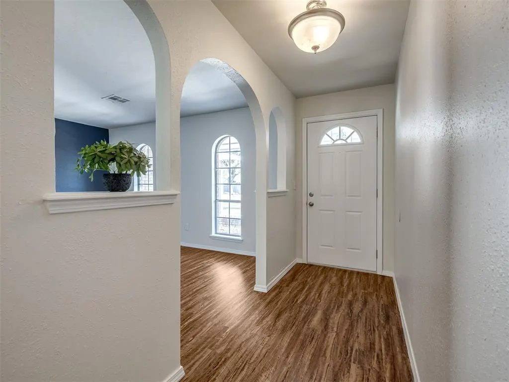 Photo 8 — 222 Shadybrook Place, Midwest City, OK 73110