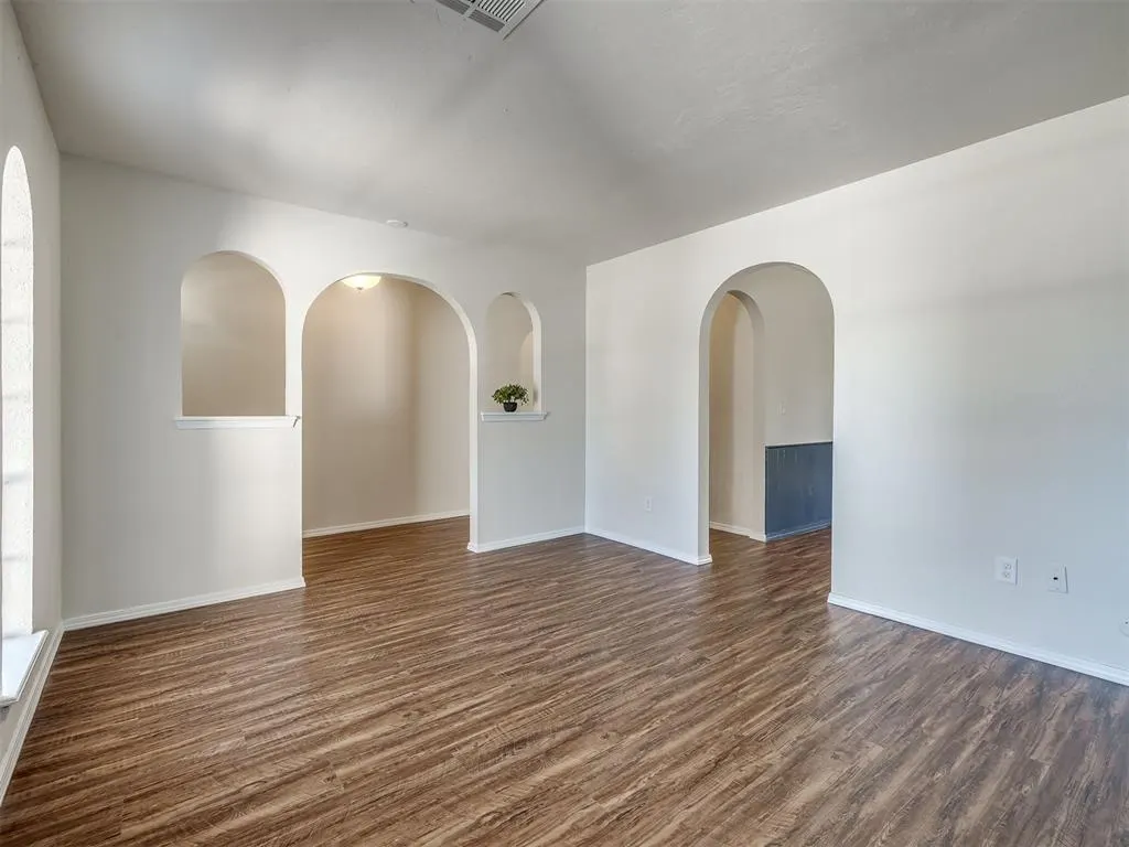 Photo 12 — 222 Shadybrook Place, Midwest City, OK 73110