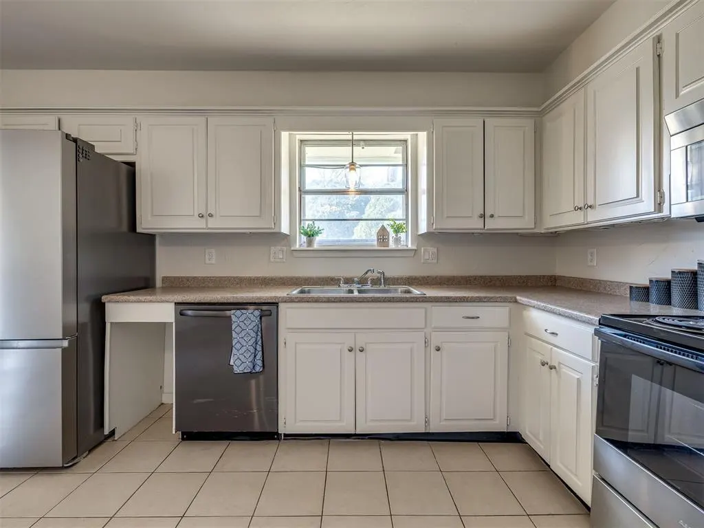 Photo 21 — 222 Shadybrook Place, Midwest City, OK 73110