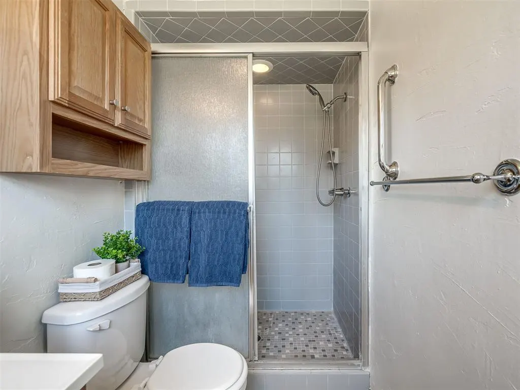 Photo 32 — 222 Shadybrook Place, Midwest City, OK 73110