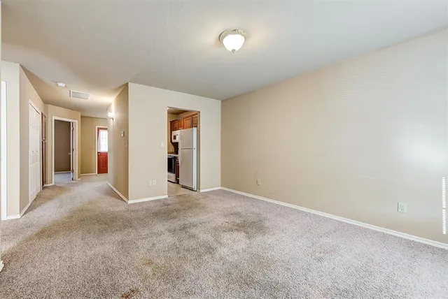 Photo 6 — 713 S Locust Street 713-725, Guthrie, OK 73044