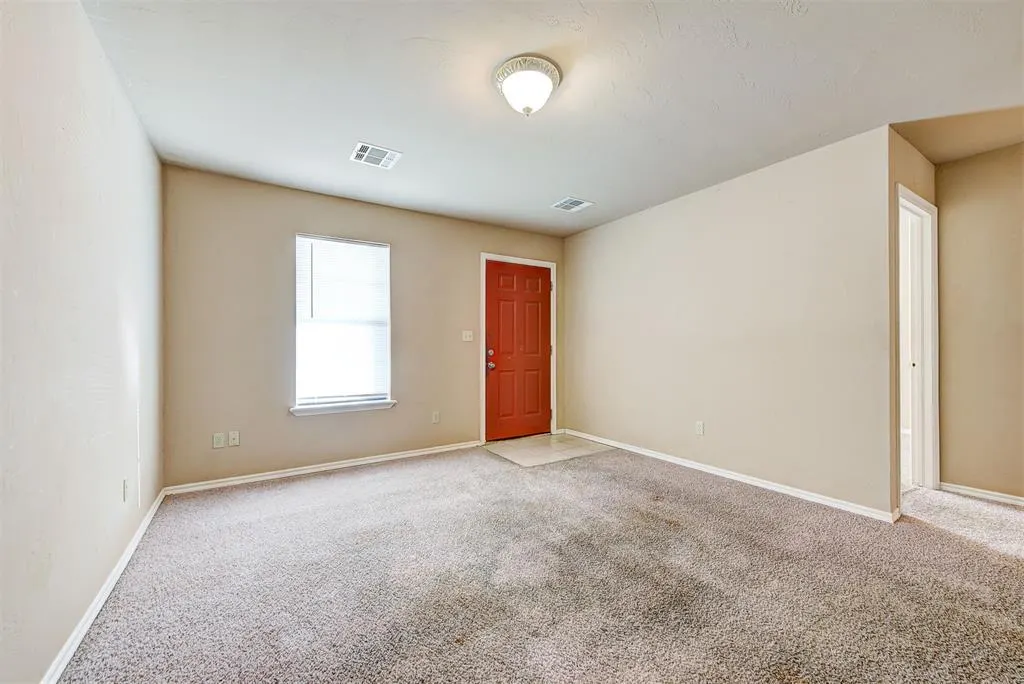 Photo 8 — 713 S Locust Street 713-725, Guthrie, OK 73044