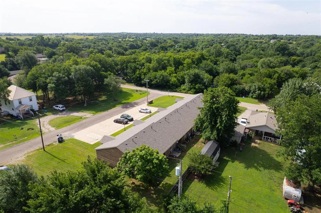 Photo 33 — 713 S Locust Street 713-725, Guthrie, OK 73044