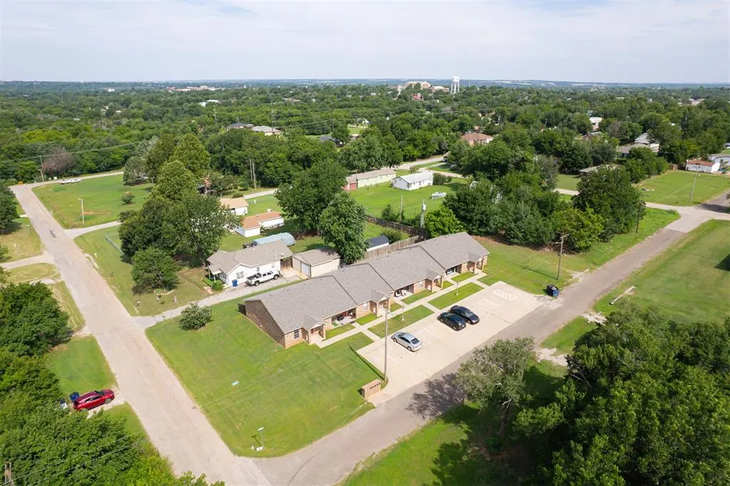 Photo 34 — 713 S Locust Street 713-725, Guthrie, OK 73044