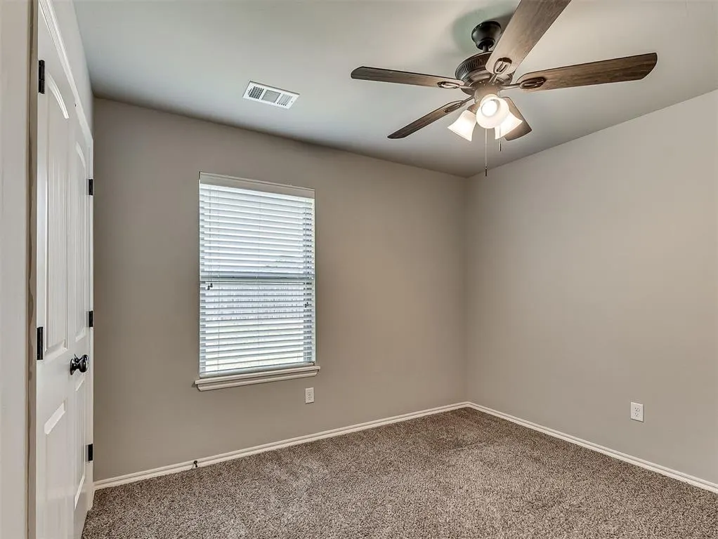 Photo 32 — 13233 SW 3rd Street, Yukon, OK 73099