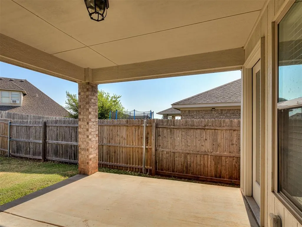 Photo 35 — 13233 SW 3rd Street, Yukon, OK 73099