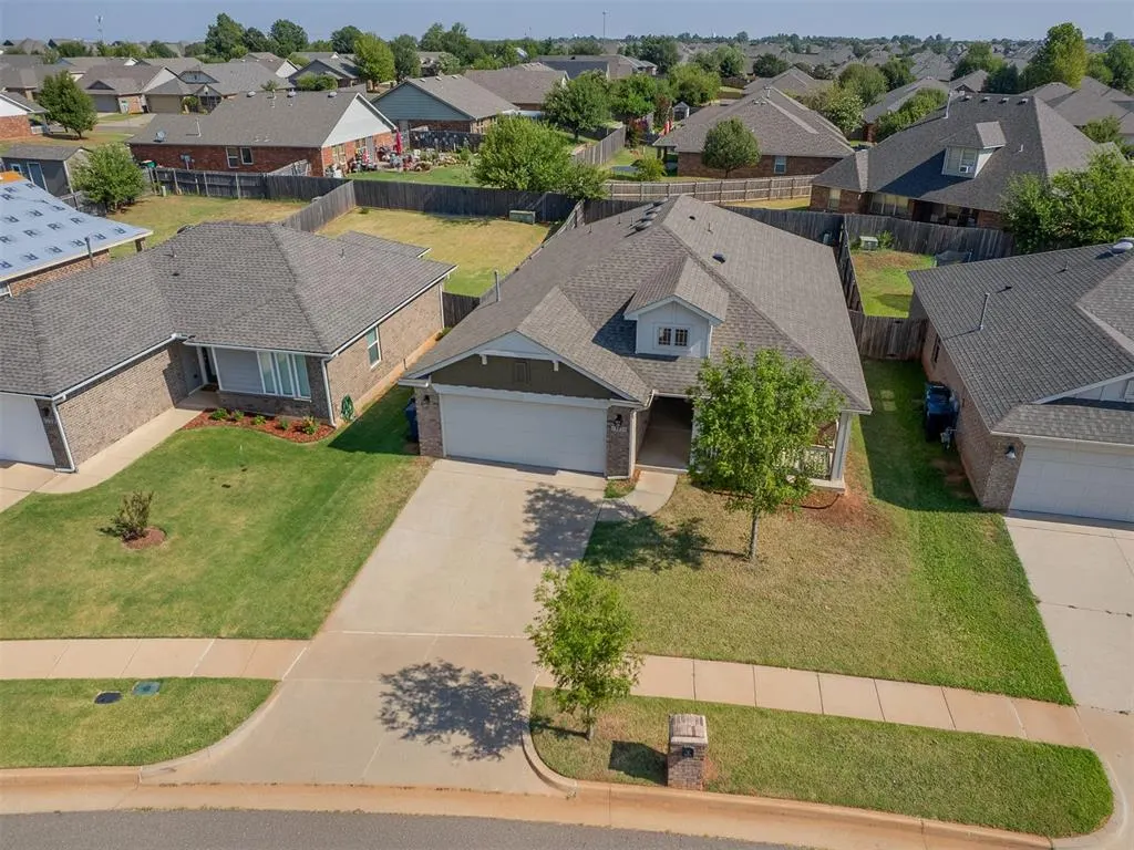 Photo 40 — 13233 SW 3rd Street, Yukon, OK 73099