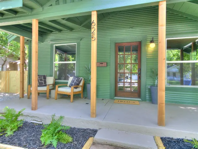 Photo 5 — 625 W Comanche Street, Norman, OK 73069