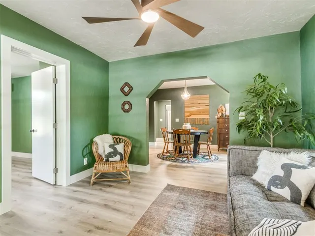 Photo 7 — 625 W Comanche Street, Norman, OK 73069