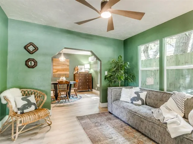 Photo 8 — 625 W Comanche Street, Norman, OK 73069