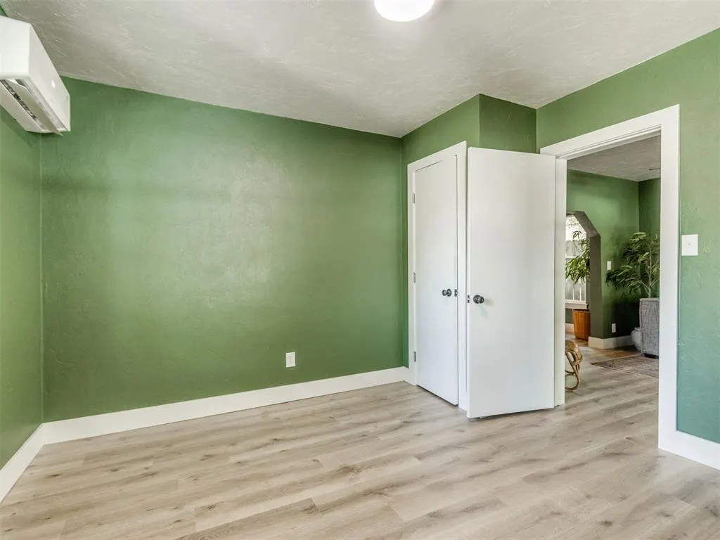 Photo 10 — 625 W Comanche Street, Norman, OK 73069