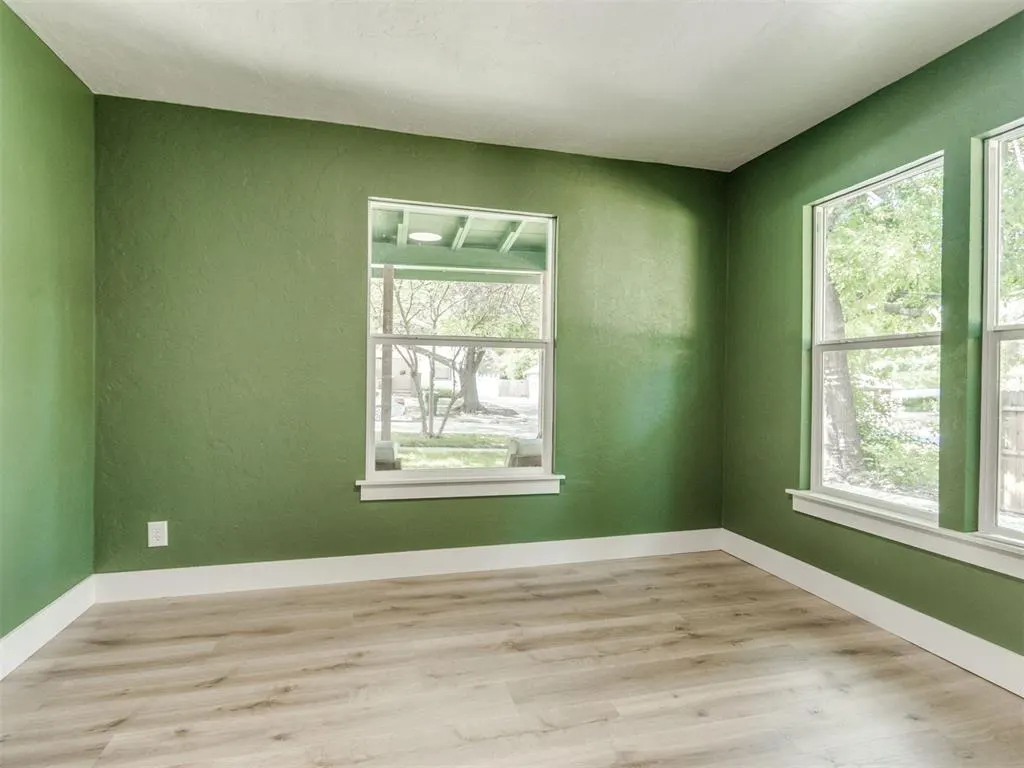 Photo 11 — 625 W Comanche Street, Norman, OK 73069