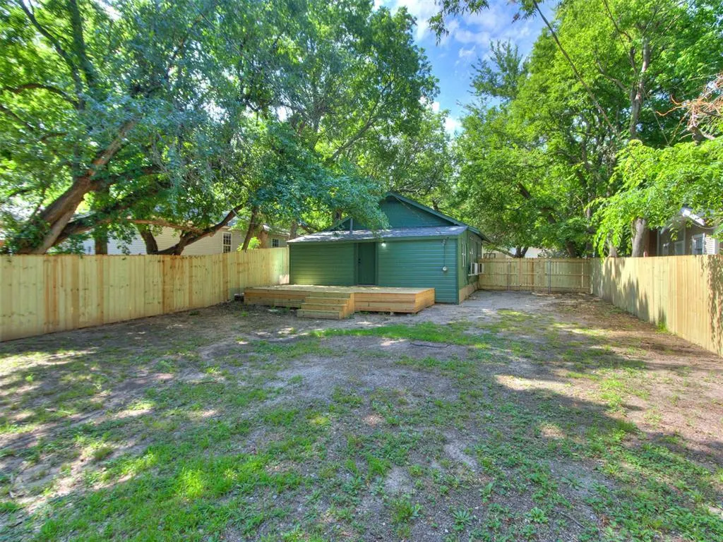 Photo 32 — 625 W Comanche Street, Norman, OK 73069