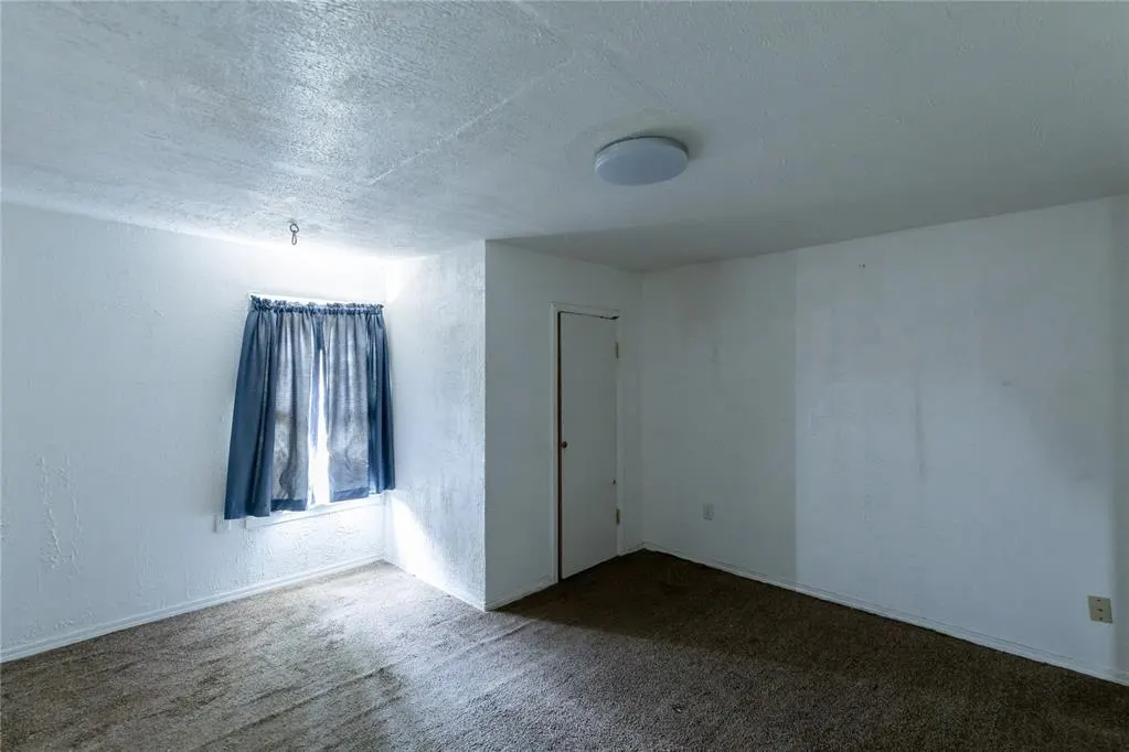 Photo 6 — 1204 W B Avenue, Elk City, OK 73644