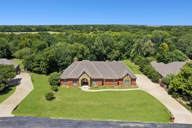 Front exterior — 18465 N Antler Way, Edmond, OK 73012