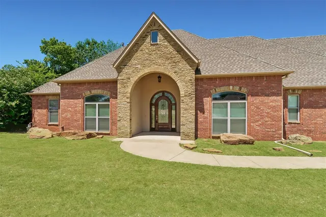 Photo 5 — 18465 N Antler Way, Edmond, OK 73012